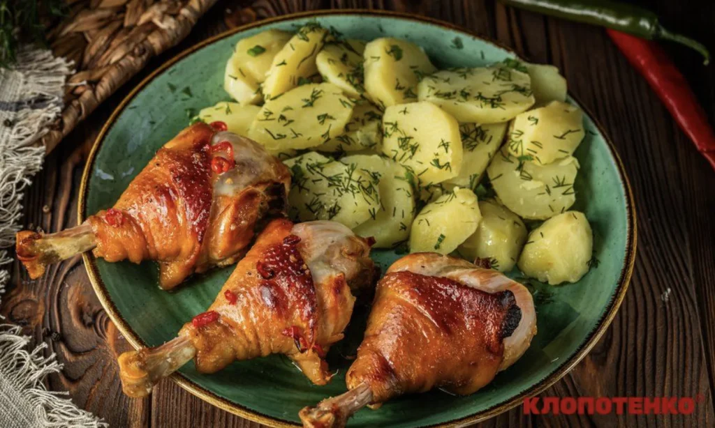 Курячі ніжки з картоплею