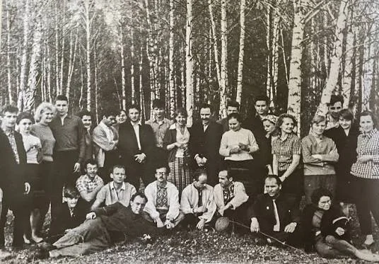 архівне фото клубу творчої молоді «Сучасник»